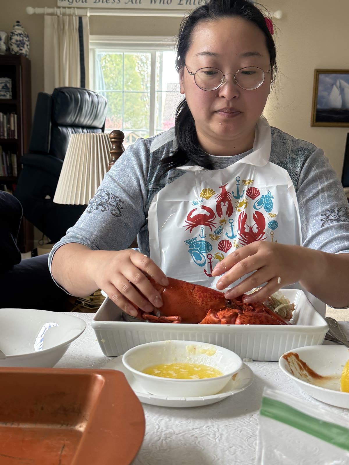 Jessica shelling lobster